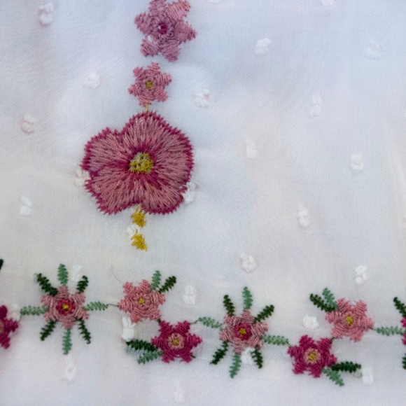NWT Really pretty shirt girls size M w/embroidery - Picture 2 of 6